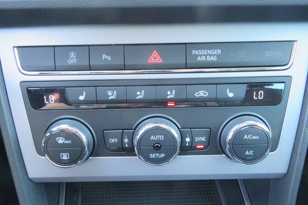 SEAT Leon ST 2019 фото 1