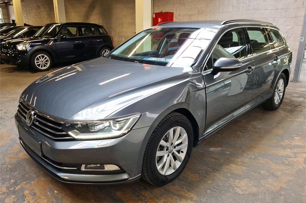 Volkswagen Passat Variant 2017 photo 4