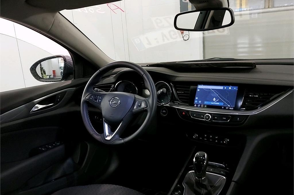 Opel Insignia Sports Tourer 2018 photo 2