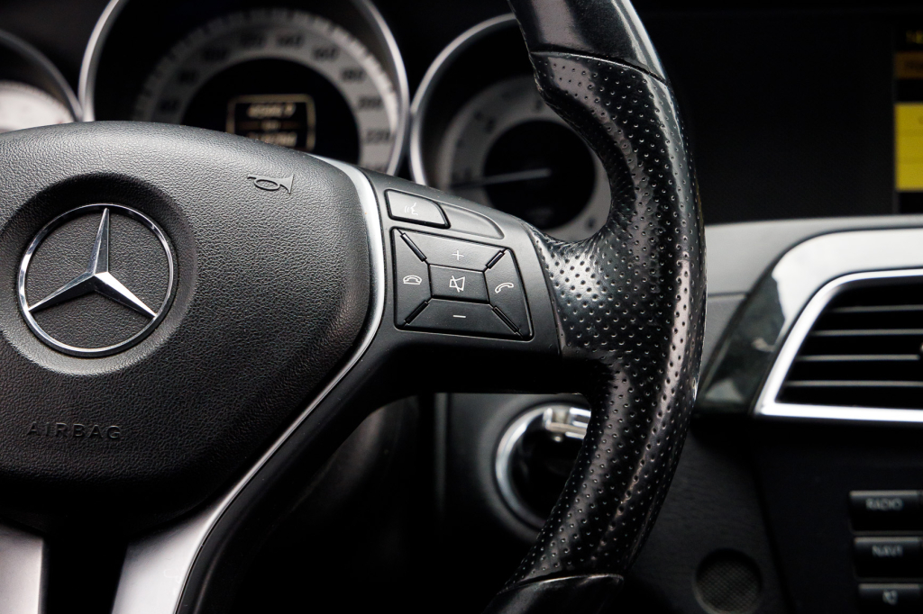 Mercedes-Benz C 250 AMG-Line 2011 photo 17