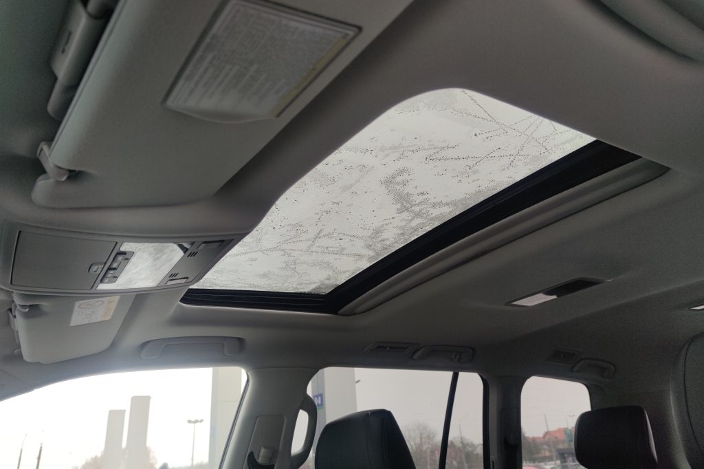 Toyota Land Cruiser 200 2018 photo 7