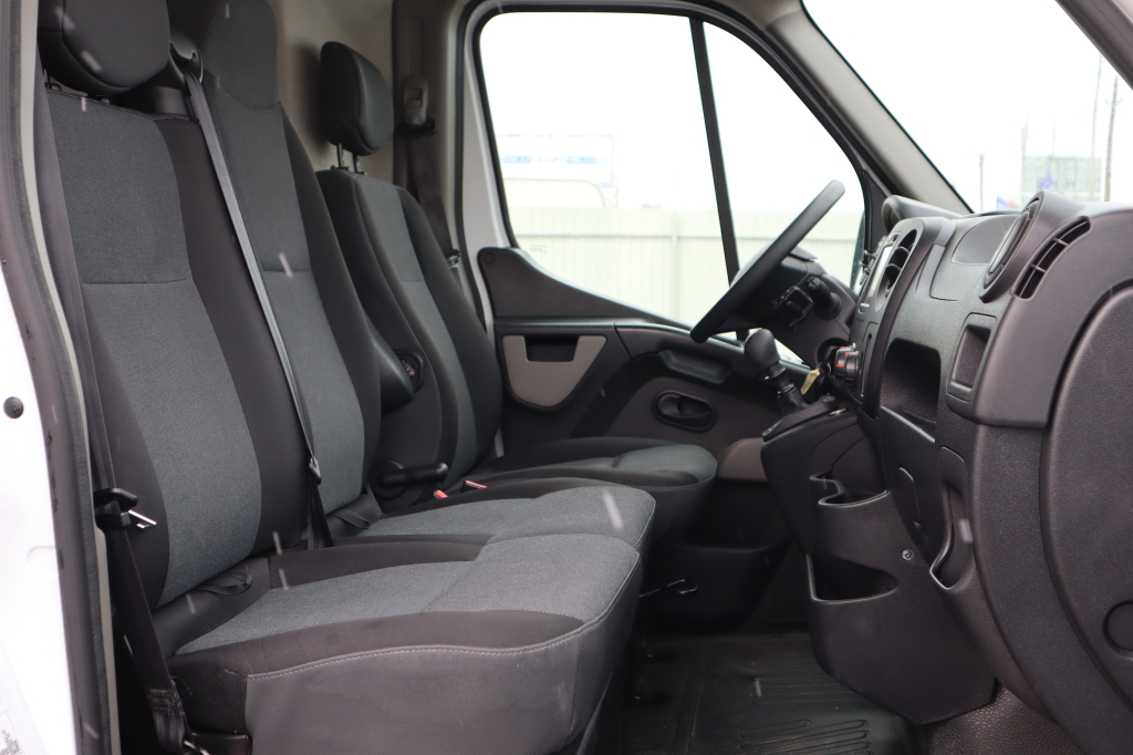 Renault Master L3H2 фото 12