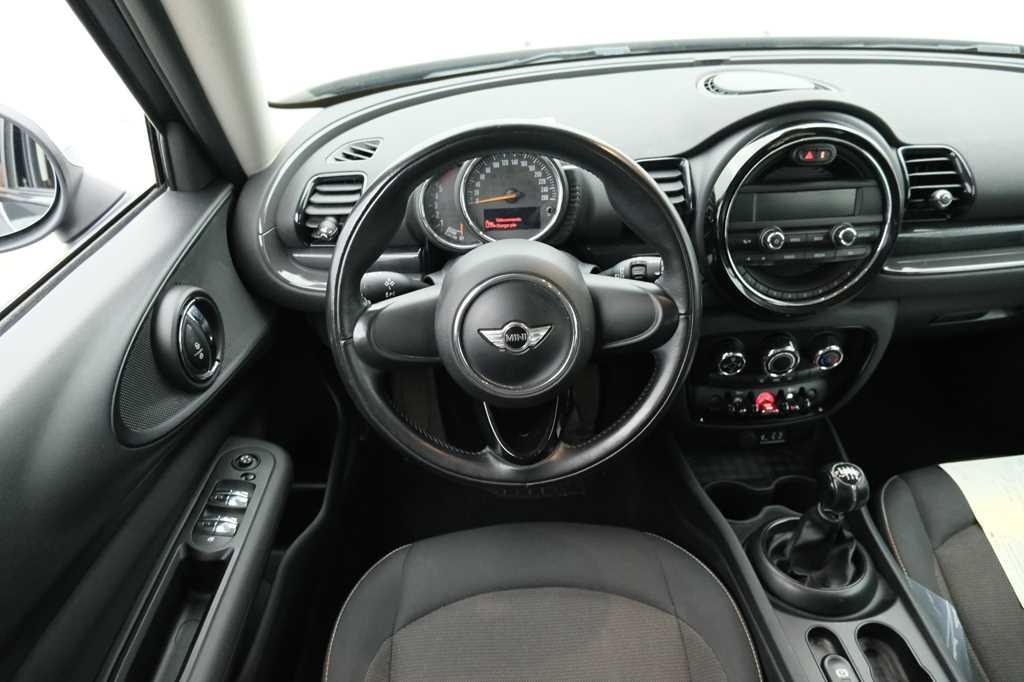 MINI One 2017 photo 2