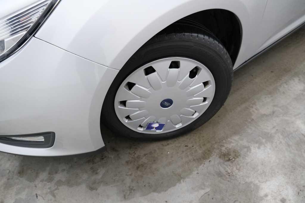 Ford Focus Tunier 2017 photo 19