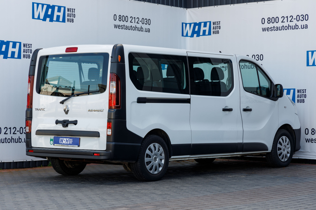 Renault Trafic пасс. 2015 фото 3