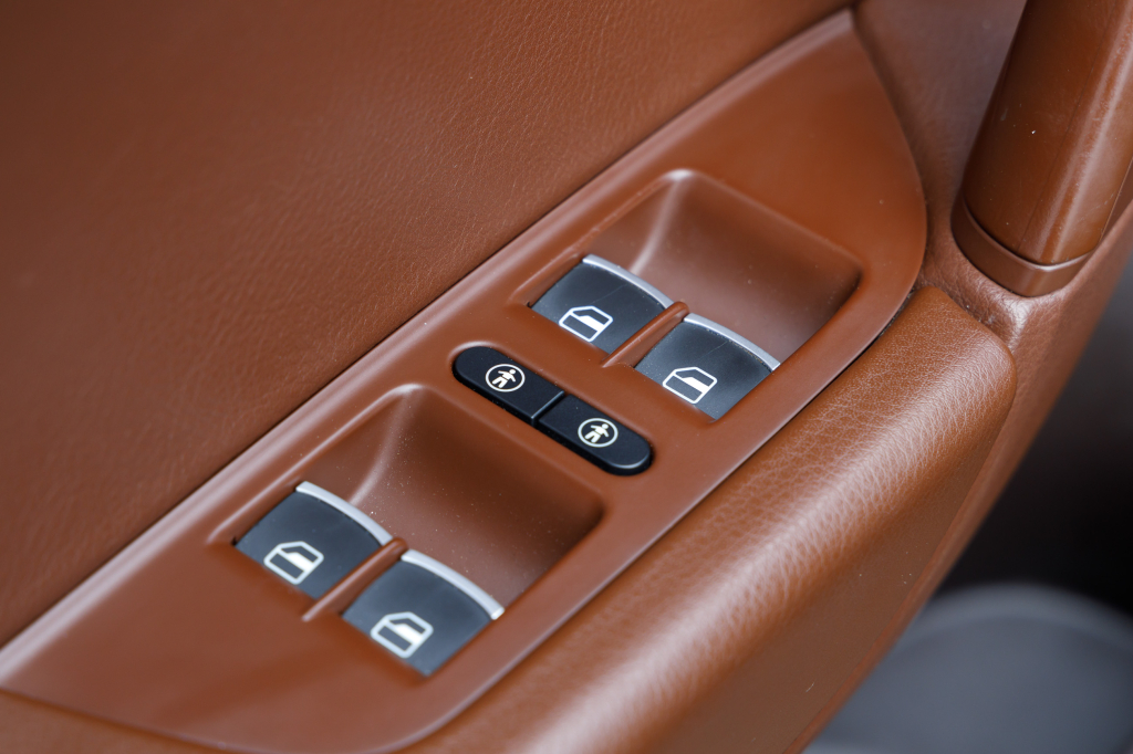 Volkswagen Touareg 2012 фото 19