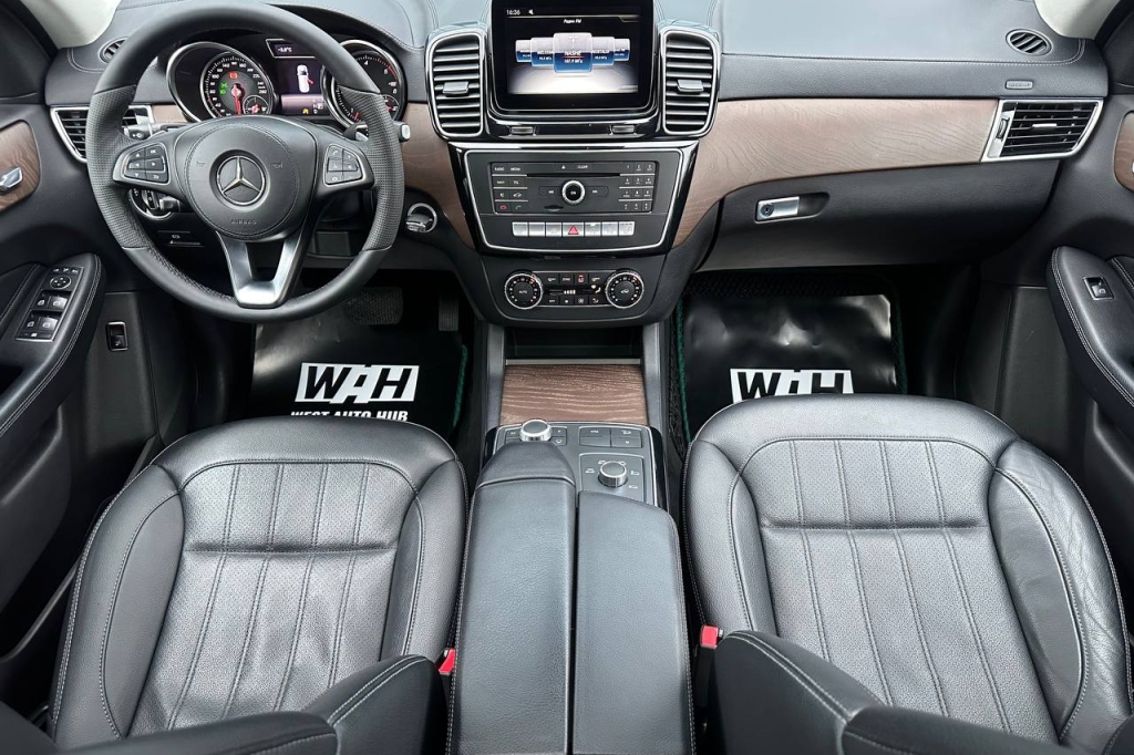 Mercedes-Benz GLS-Class 350d 2018 фото Mercedes-Benz GLS-Class 350d 2018 фото 20