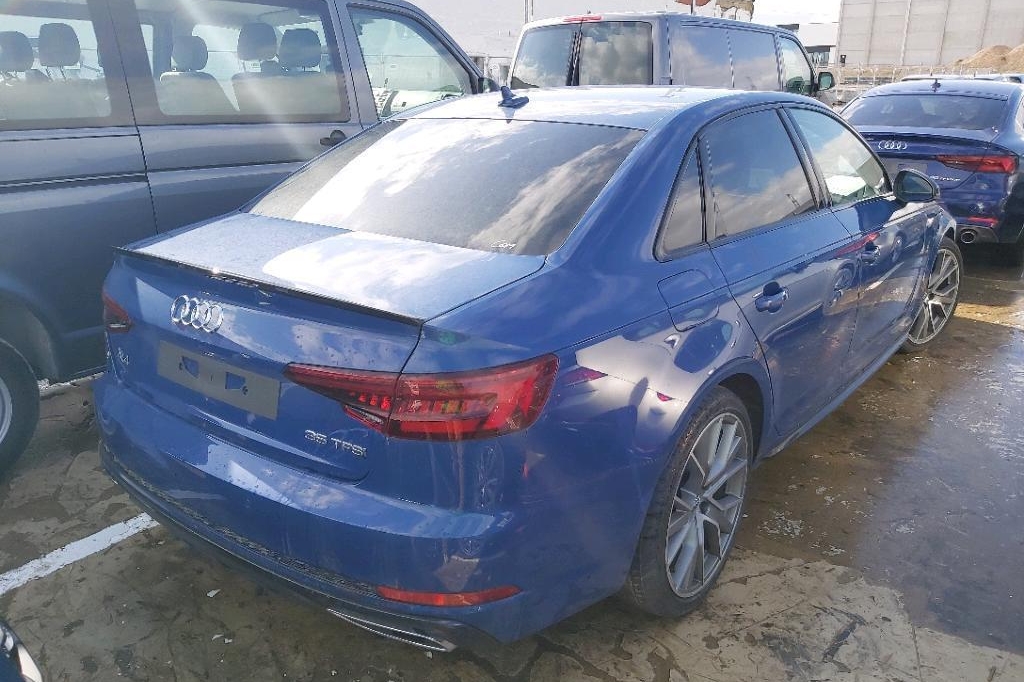 Audi A4 2019 photo 3