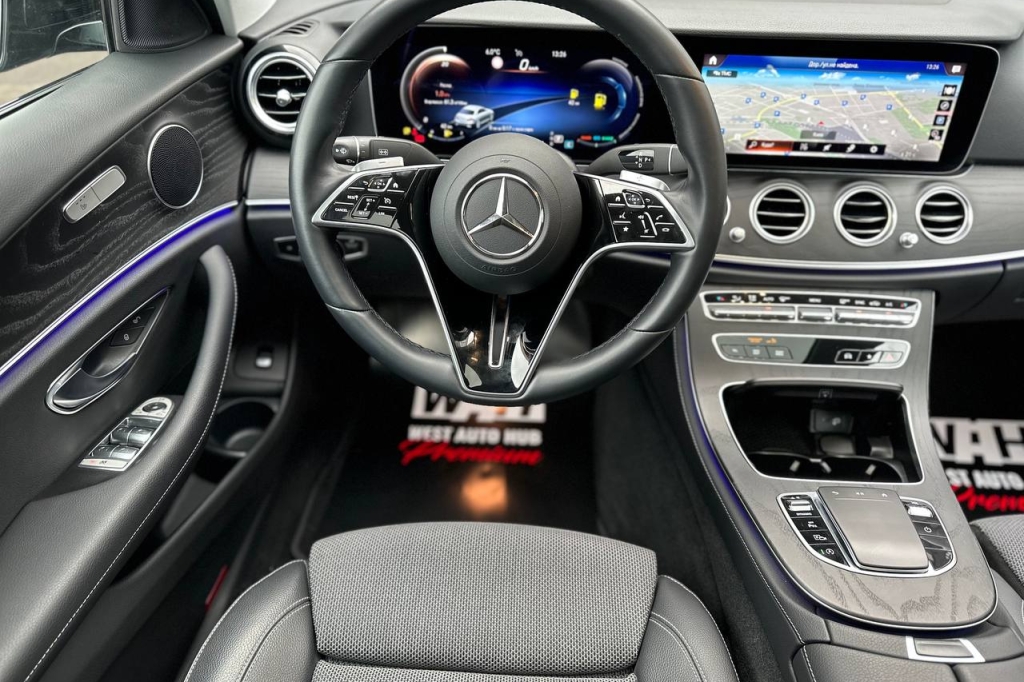 Mercedes-Benz E 300 2021 фото 20