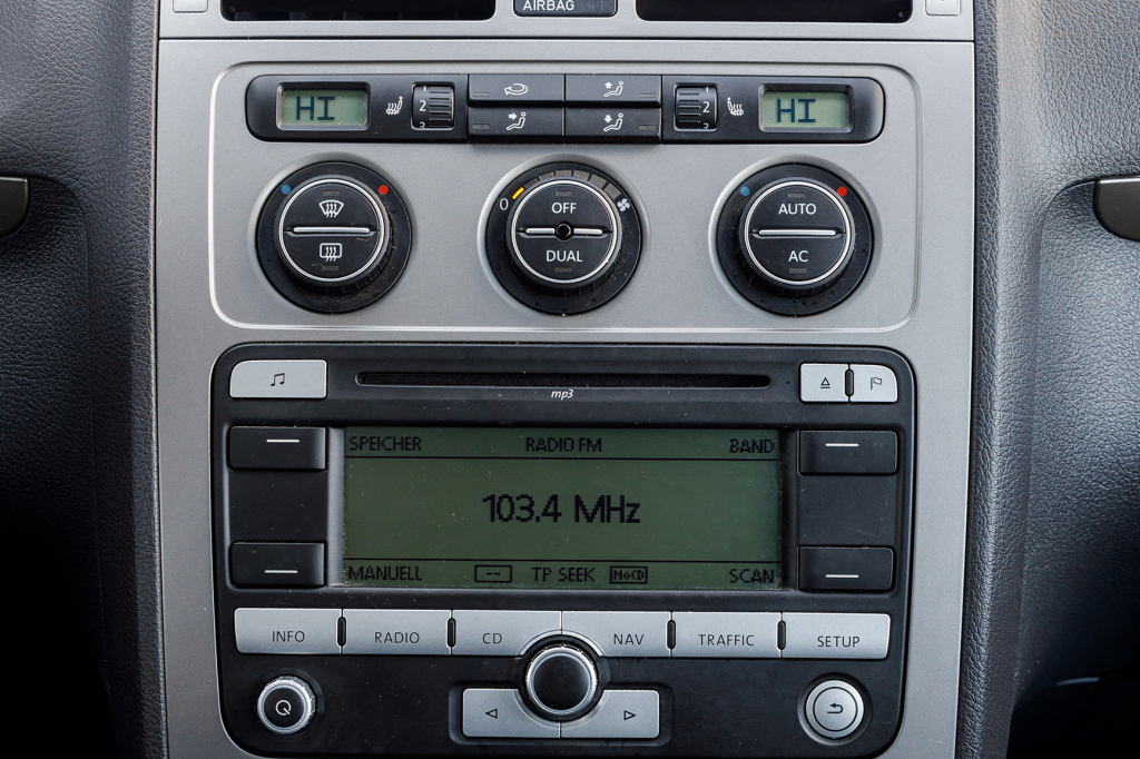 Volkswagen Touran photo 16