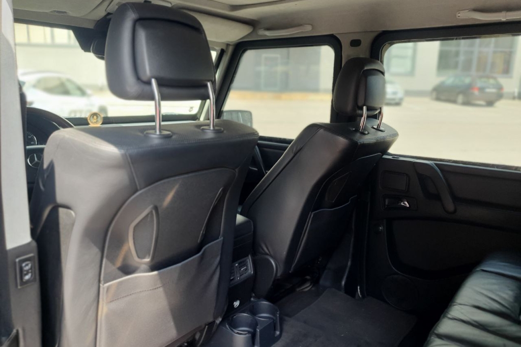 Mercedes-Benz G 500 2010 photo 12