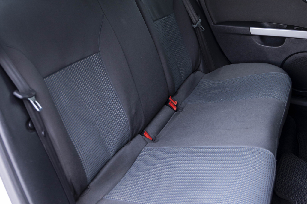 SEAT Leon 2011 фото 27