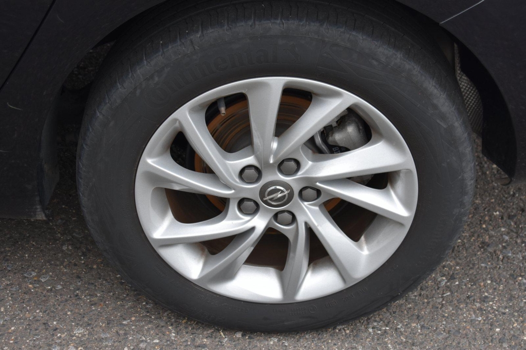 Opel Astra Sports Tourer 2019 photo 3