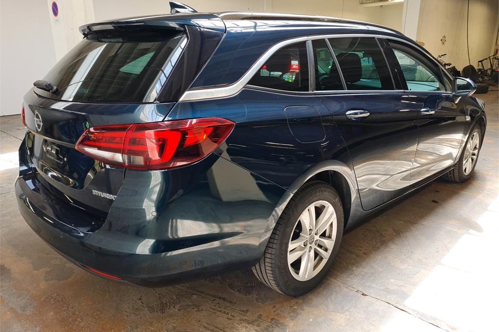 Opel Astra Sports Tourer 2017 photo 5