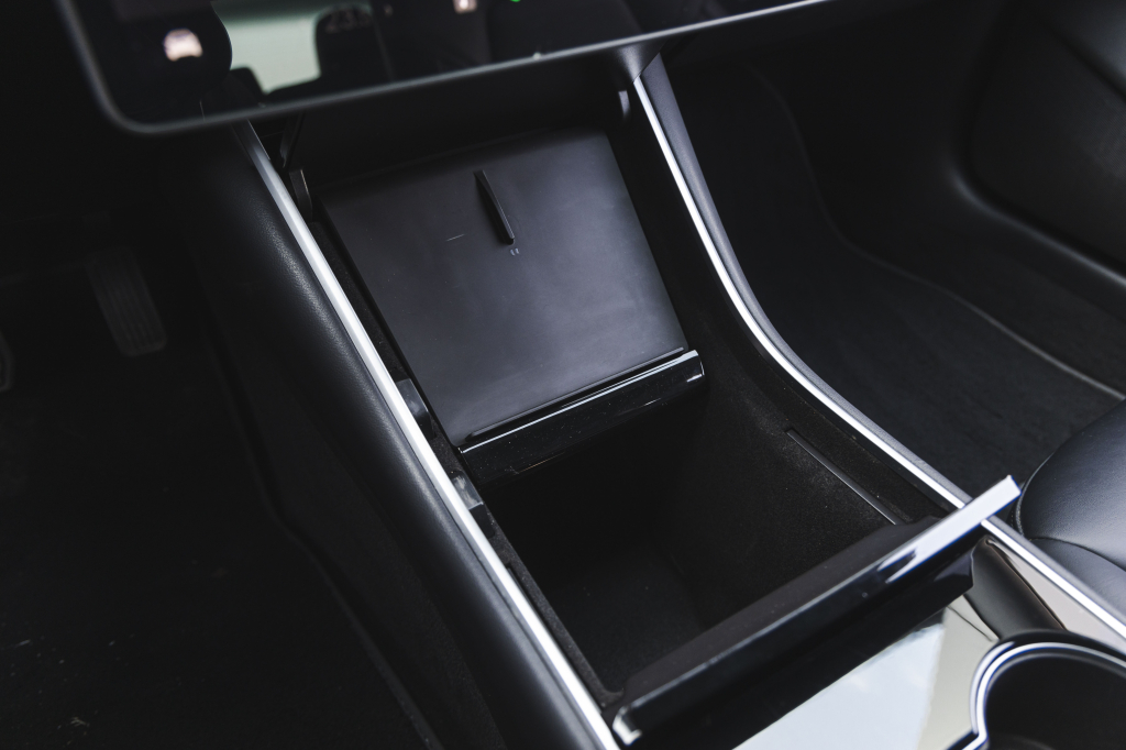 Tesla Model 3 2018 фото 31