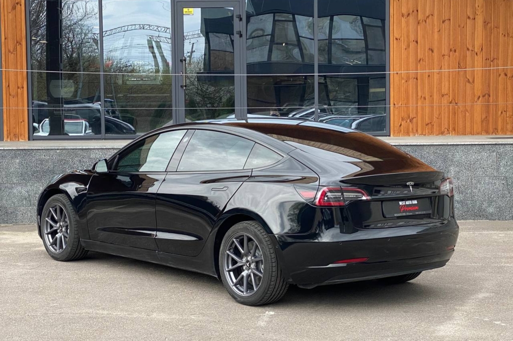 Tesla Model 3 Standart Plus 2021 фото 3