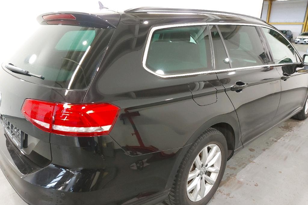 Volkswagen Passat Variant 2016 фото 34