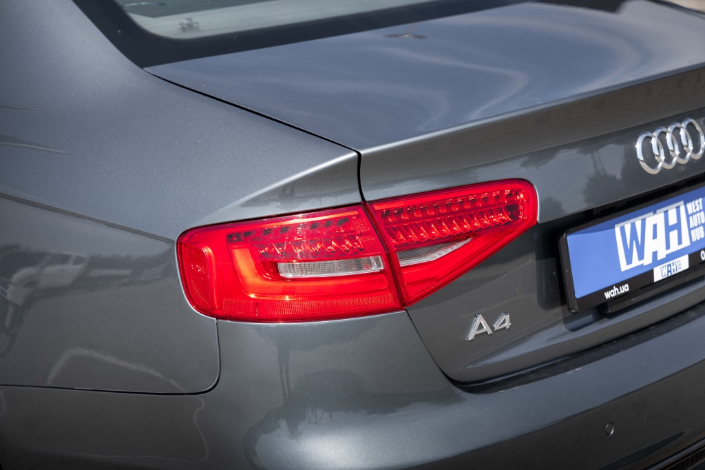 Audi A4 S line 2014 фото 12