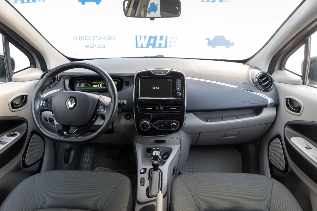 Renault Zoe 2016 фото 27