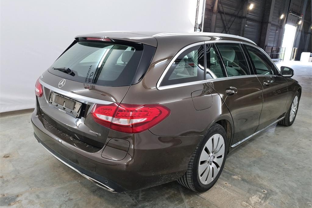 Mercedes-Benz C-Klasse 2016 photo 3