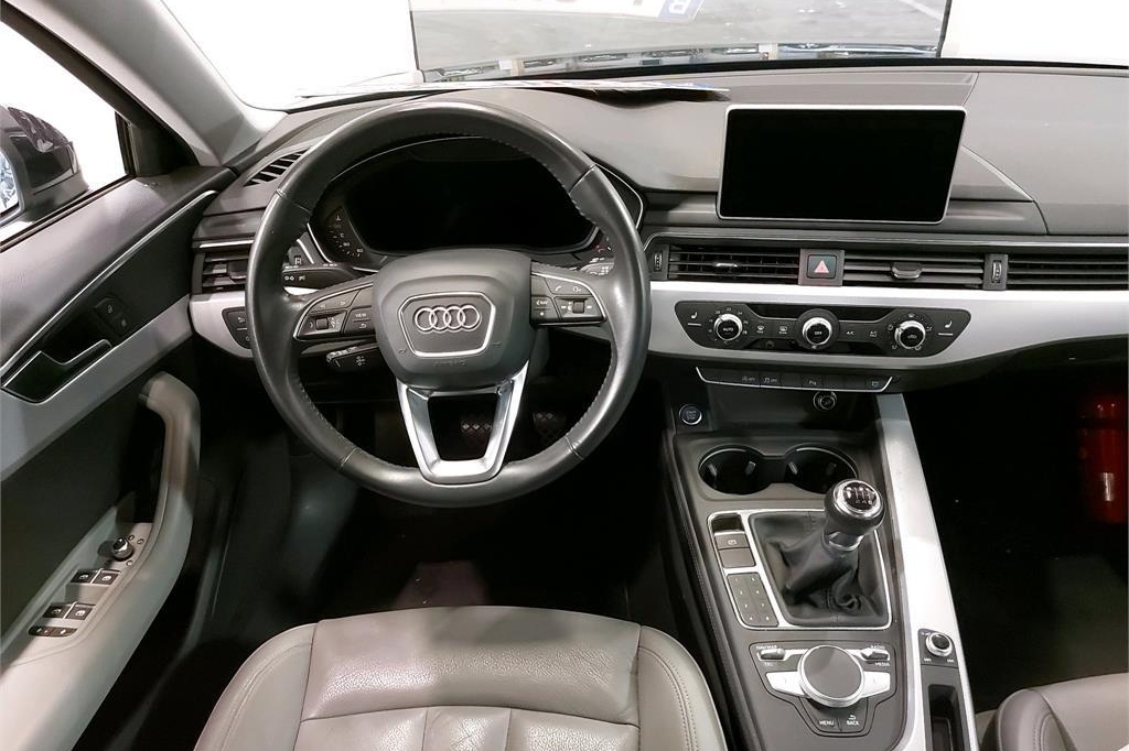 Audi A4 Avant 2017 фото 6