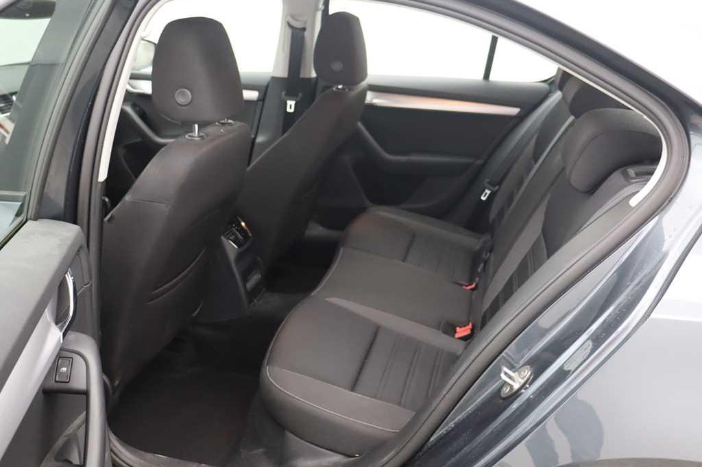 Skoda Octavia 2017 фото 4