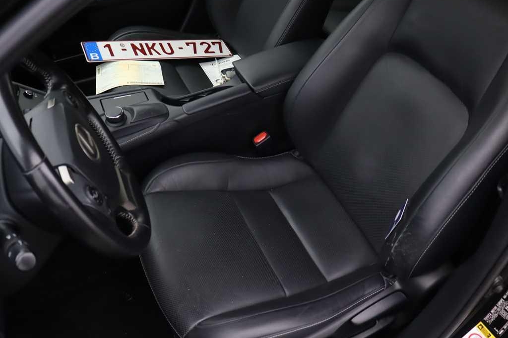 Lexus CT 2016 photo 18