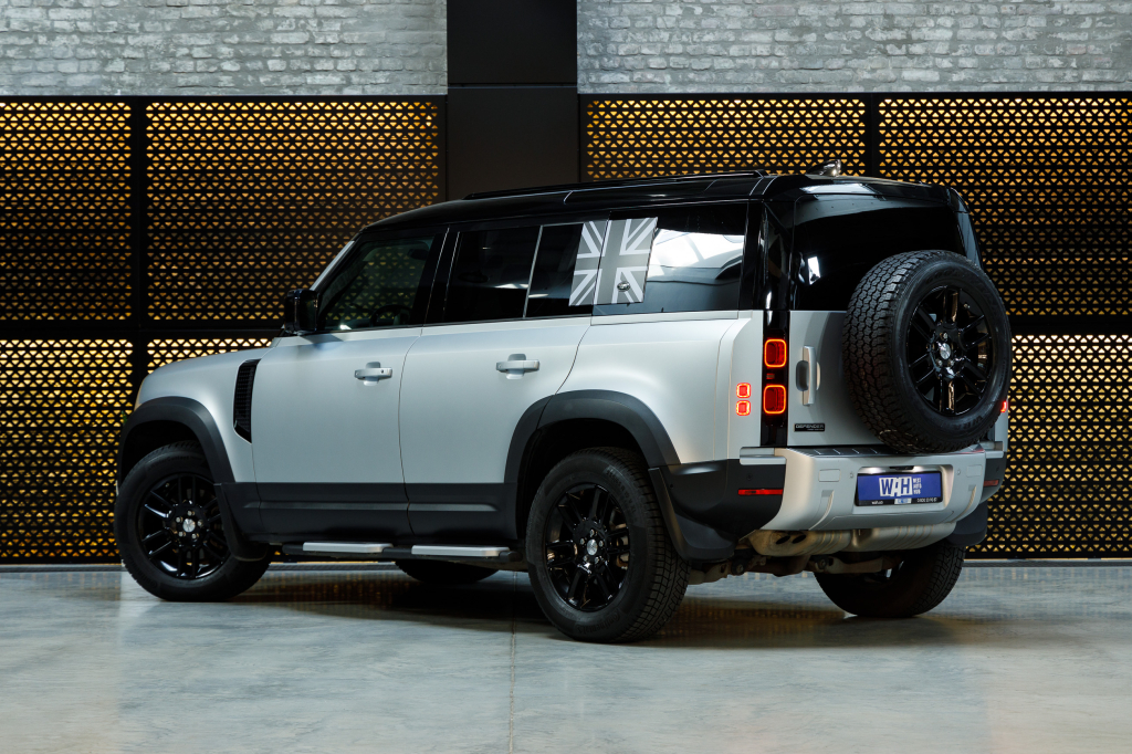 Land Rover Defender First Edition D240 2020 photo 4