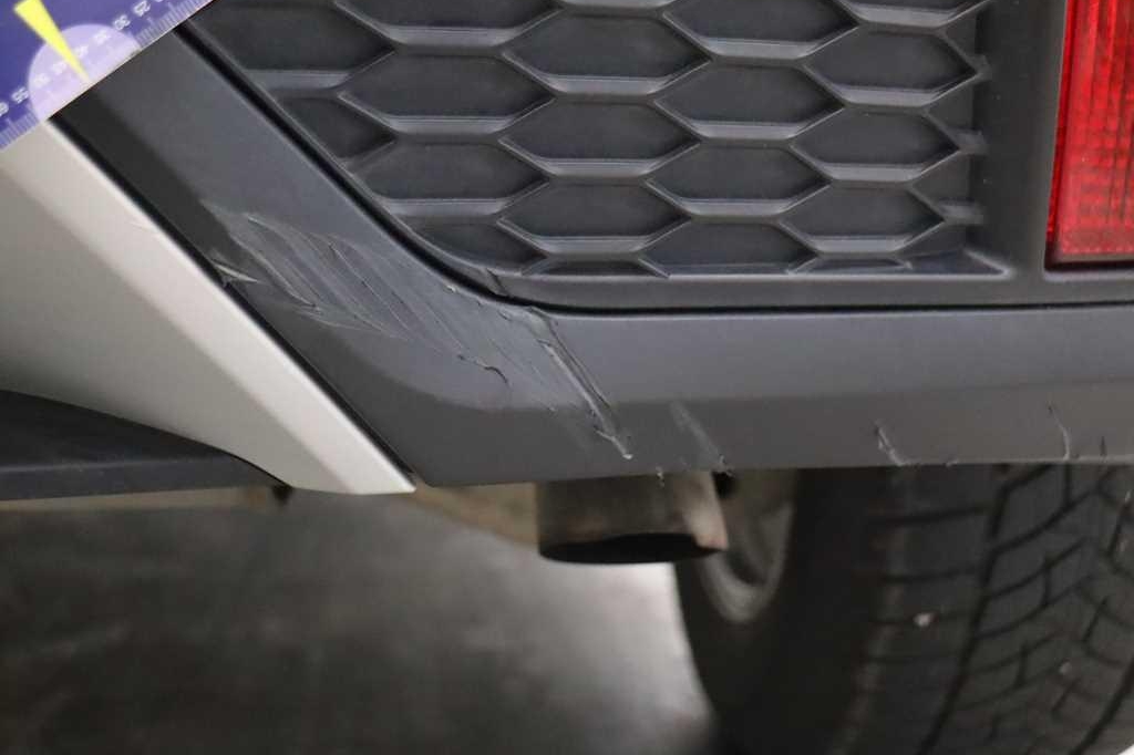 Jaguar E-Pace 2018 photo 15