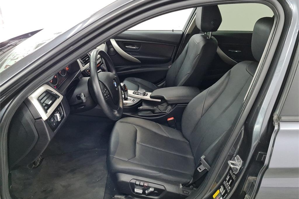 BMW 3er 2016 photo 2