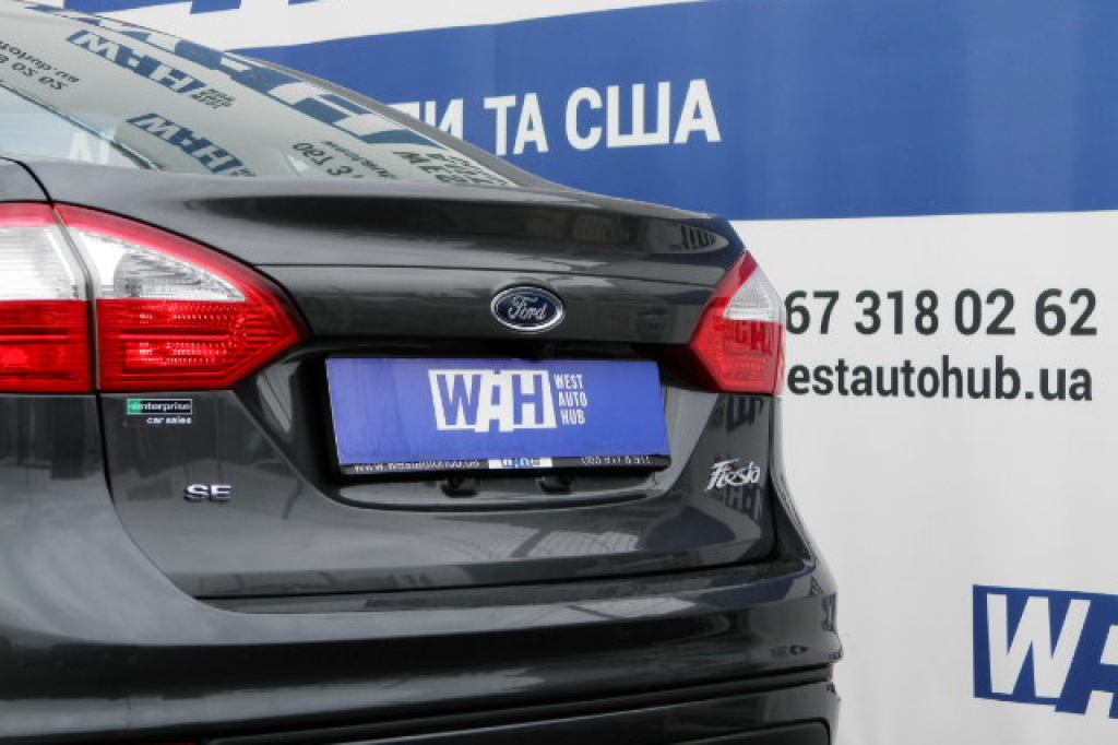 Ford Fiesta SE 2018 фото 9