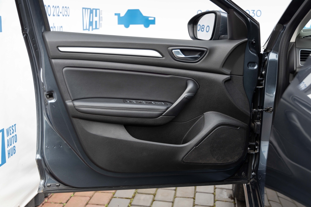 Renault Megane 2020 фото 12