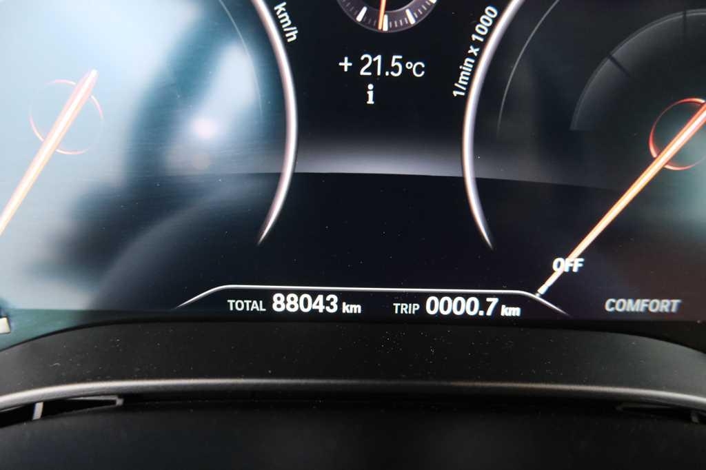 BMW 5 Series 2017 фото 4