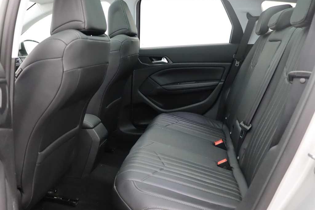 Peugeot 308 2016 фото 4