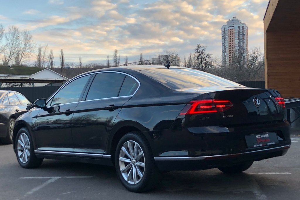 Volkswagen Passat B8 2018 photo 12