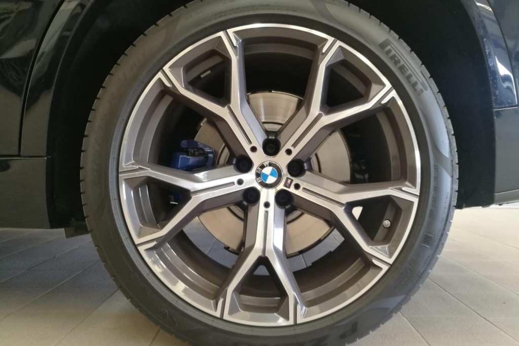 BMW X5 2020 фото 9
