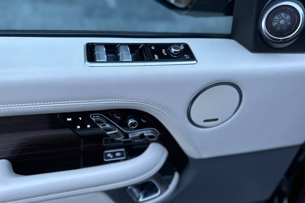 Land Rover Range Rover Autobiography 2020 фото 10