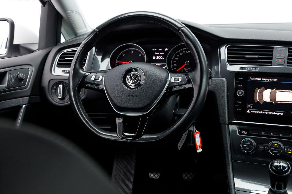 Volkswagen Golf VII фото 7