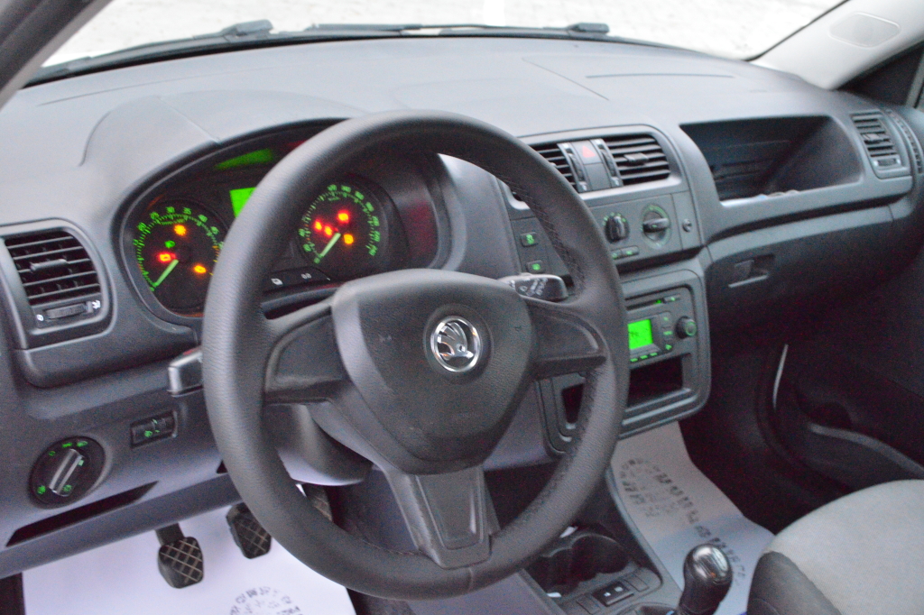Skoda Fabia photo 9