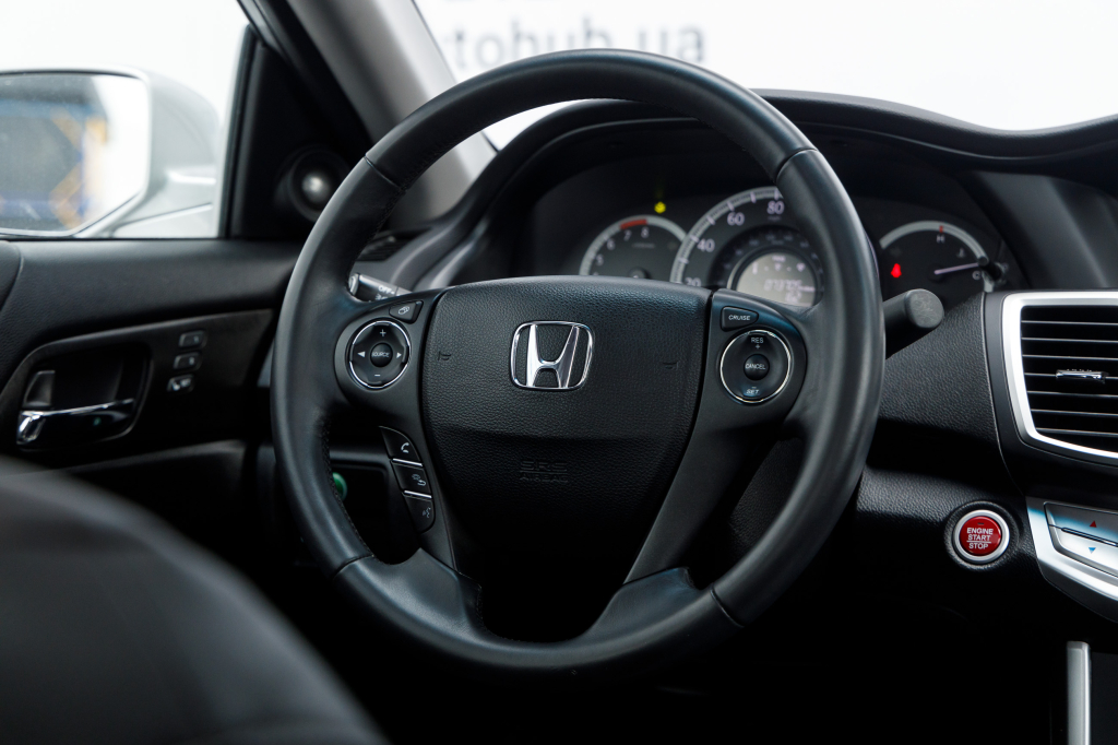 Honda Accord EXL photo 8