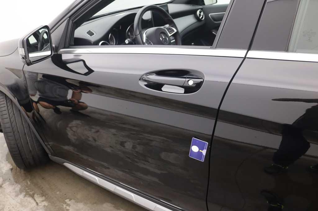 Mercedes-Benz GLA 2017 фото 22