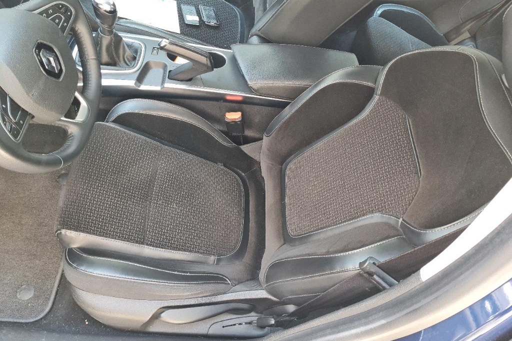 Renault Megane Grandtour 2017 photo 12