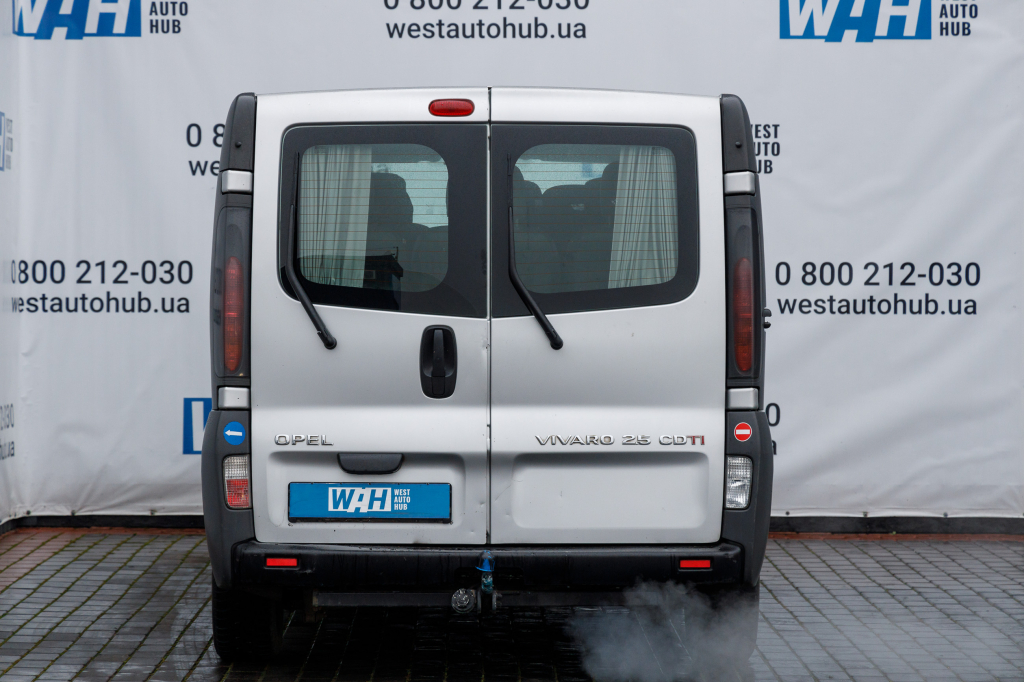 Opel Vivaro photo 3