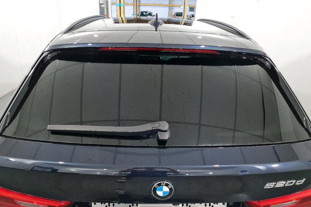 BMW 5er Touring 2018 фото 9