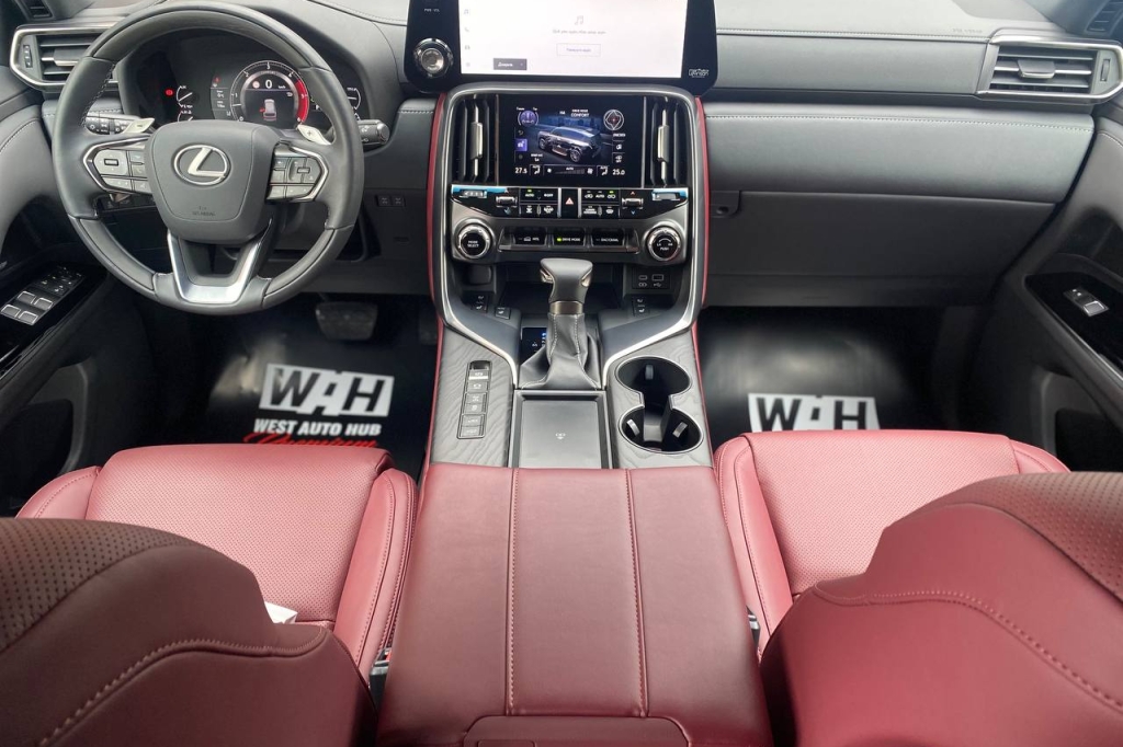 Lexus LX 500d 2022 фото 22