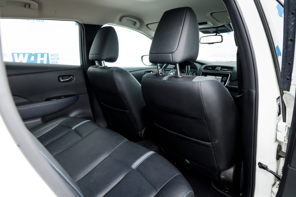 Nissan Leaf 2017 фото 30