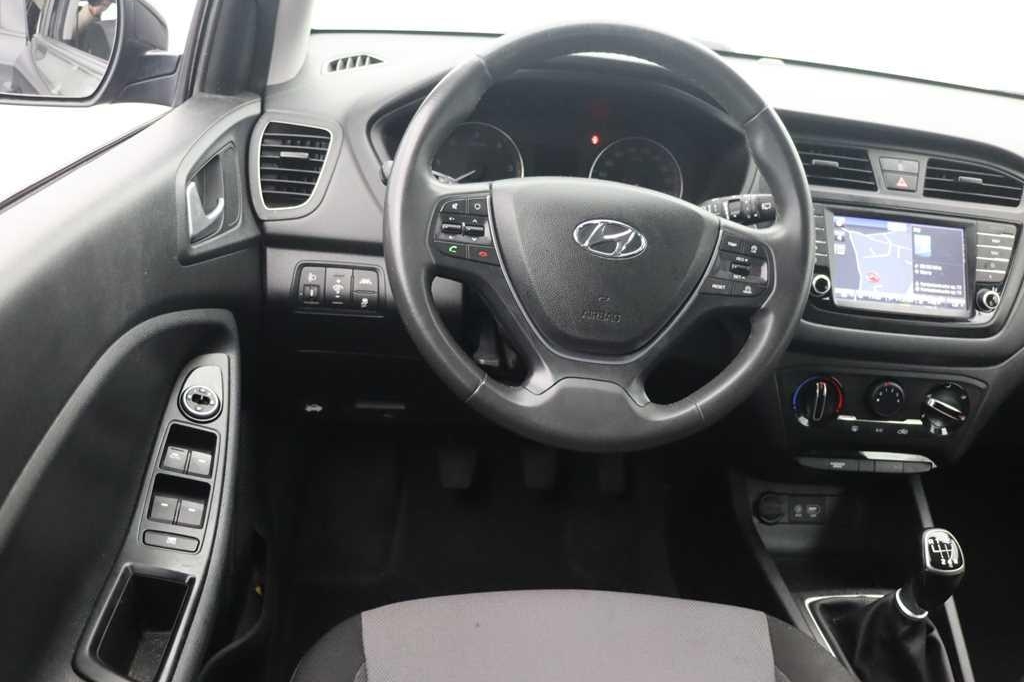 Hyundai i20 2017 фото 2
