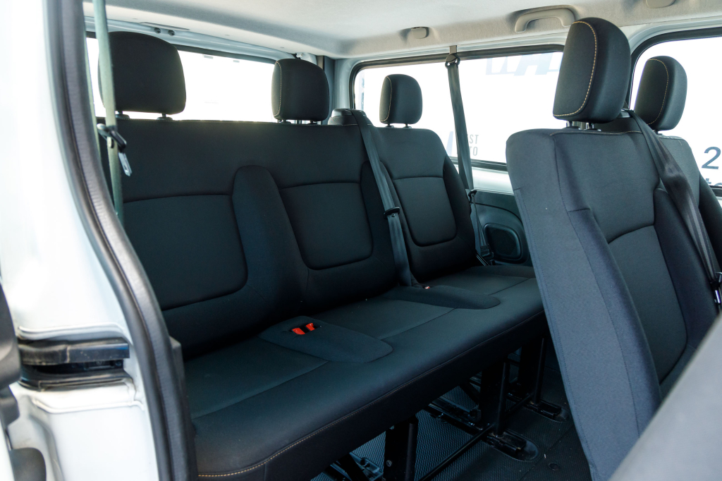 Renault Trafic пасс. 2015 фото 26