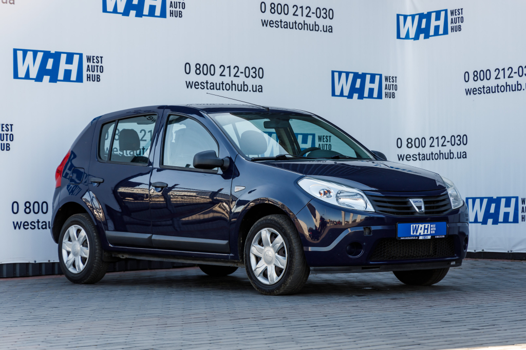 Dacia Sandero 2010 photo 2