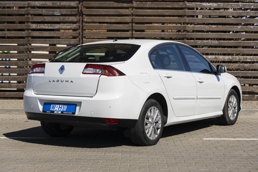 Renault Laguna 2014 photo 5